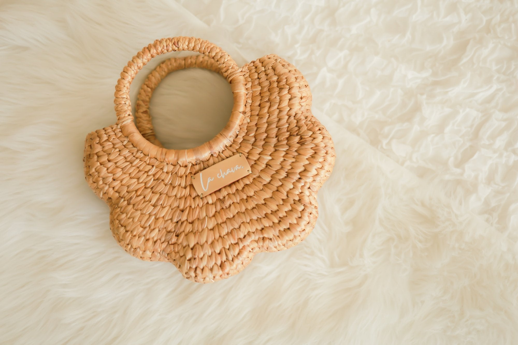 Sustainable fashion straw handmade bags
